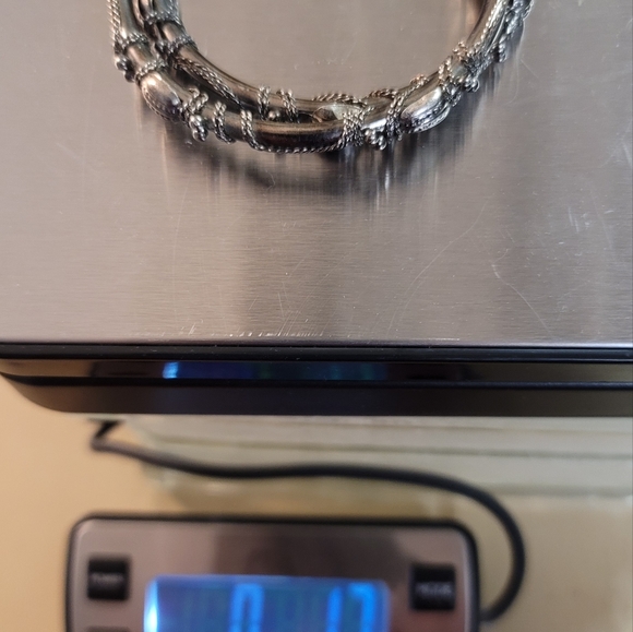 Set of Bangles, Intricate Design - Picture 2 of 6